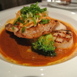 ラ・トルテュ - キンキとホタテ、赤座海老のソテー、ブイヤベース風