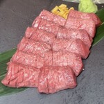 但馬牛とぼく 焼肉処 坐 - 