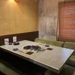 但馬牛とぼく 焼肉処 坐 - 