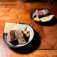 カルネジーオ イースト - 