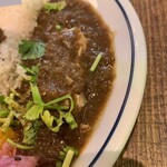 カリーショップくじら - 3種盛り　ポークビンダルー