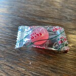 カリーショップくじら - 会計時に貰った口直しのキャンディー1個