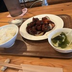 マダムアンホームキッチン - ライスお代わり無料で千円しませんよ(ﾟoﾟ;;