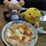 窯右衛門 - はちみつレモンと生ハムのピッツア   リラックマ    キイロイトリ   すみっコとんかつ    とかげ