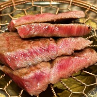 焼肉牛匠 新 - 