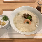 三輪山本 お食事処