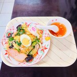 味楽 - 彩りも見事な盛り付け。