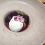 Yd'or - シャインマスカットとピオーネ 2種の葡萄のスープ