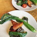 KAEN - 薪焼き野菜の盛合せ、取り分けました！