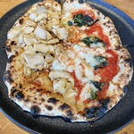 KAEN - JAPAN CRAFT PIZZA
(左)大山どりと実山椒自家製照り焼きソース
(右)マルゲリータ