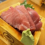 おぐろのまぐろ - なんと300円の本マグロ枡盛り