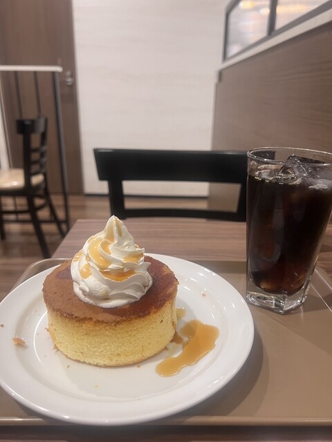 Holly's Cafe Honnoji Kaikan Ten