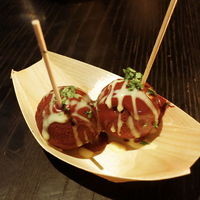 ラ・ボンヌターブル - たこ焼き風のチョコレートケーキ