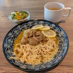 Arabian Restaurant ＆ Cafe Bar Oasis - チーズチキンカプサはチーズたっぷり♡