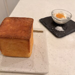 フランス料理 タンモア - ◎自家製ブリオッシュとそのお供