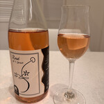 フランス料理 タンモア - 〈ロゼ甘口「エルベル ロゼ ダンジュール 2022」（フランス、カベルネ主体）〉