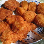 鬼平コロッケ - 料理写真:淡路玉ねぎ串外観&じゃが串&ぼっかけコロッケ