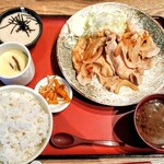 茶寮 伊勢藤次郎 - 生姜焼き御膳+伊勢芋とろろ