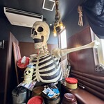 RAMEN HITONI YASASHIKU - 【店内】