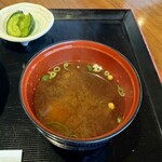 あげ丼CYAYA よし - 抜群に美味しい赤だし♥️