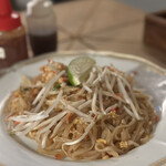 Karuizawa Koso Buro to Thai Shokudo. - パッタイ(米粉のタイ風焼きそば)