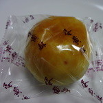 台北犁記餅店 - 緑豆の小月餅（卵黄入り）