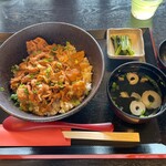 そば・ほうとう・郷土料理　信玄 大月店 - 