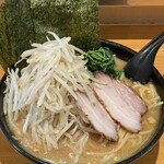 横浜ラーメン てっぺん家 - 