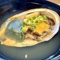 天寿し 横浜店 - 驚く程柔らかく磯の旨味がギッシリ詰まった煮鮑。塩梅がベスト