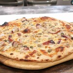 トリワイン ＰＩＫＯＳＨＨＨＵ - シーフードピザ