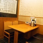 皐月庵 - テーブル席