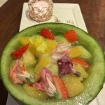 くずし鉄板 あばぐら - フルーツ盛り合わせメッセージ付きプレート 税込み2200円