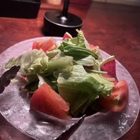 カルネジーオ イースト - 