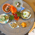 鳥品 - 【2025/08】季節の前菜の盛り合わせ