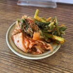 亭亭 - ＼(=^‥^)/’`キムチ&辛ニラ