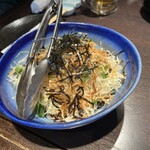 九州の旨かもん 旨か酒 くすお - カリカリじゃことキャベツのサラダ