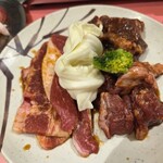肉のサトウ商店 - 名物三代ランチ（ハラミ、ヒレ、カルビ）