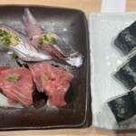 梅丘寿司の美登利総本店 アトレ吉祥寺店 - あじ、まぐろ切り落とし、納豆細巻き