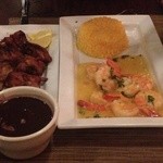 HAVANA Central RESTAURANT & BAR - 海老のバターソテーと鶏料理