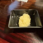 ラーメンともや+Plus - サービスニンニク