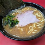ラーメン 杉田家 本店 - 