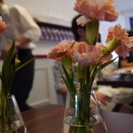 サンパティック - 机には、お花が。