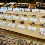 プレスキルショコラトリー - 整然と並ぶ様が美しい…。