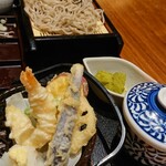 寧寧家 山形松見町店 - 石臼挽き天ぷら蕎麦御膳・茶碗蒸し・デザート付