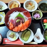 セイリング - 地産地消、たくさんのこだわり小鉢♬♬♬(๑´ڡ`๑)♬♬♬