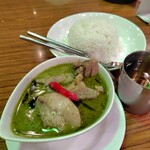 ゲウチャイ - 鶏肉のグリーンカレー1188円