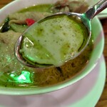 ゲウチャイ - 鶏肉のグリーンカレー1188円