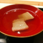 お料理 ふじ原 - 酒粕で漬け込んだ南の島豚の椀物だ。