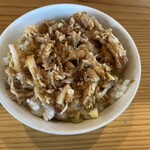 濃厚太麺 ありが豚 - 肉飯ｻｲｺｰ