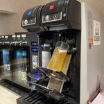 札幌海鮮丼専門店 すしどんぶり - 自動でビール注いでくれます